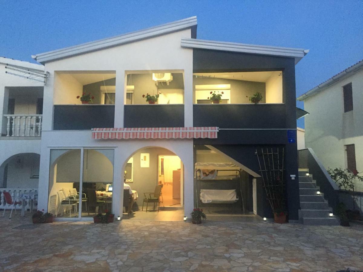 Apartment Roko Vir Exterior foto